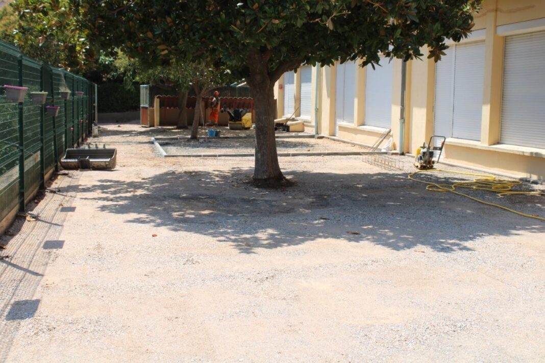 Lancement des travaux de désimperméabilisation et de végétalisation de l'école maternelle
