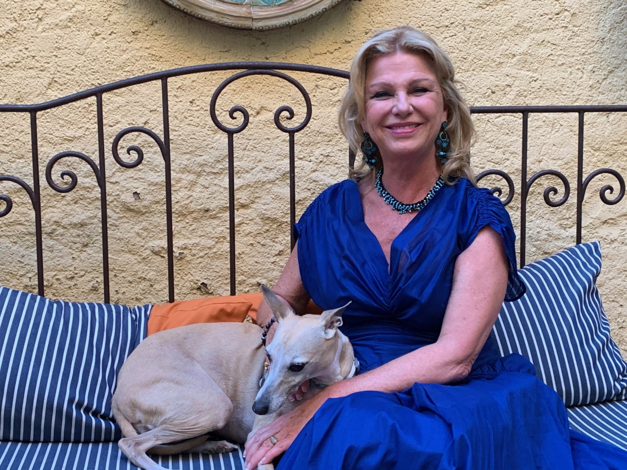 Peralada/ Rencontre exclusive avec Jeane Manson : « Cette époque est horrible pour toutes les libertés ! »