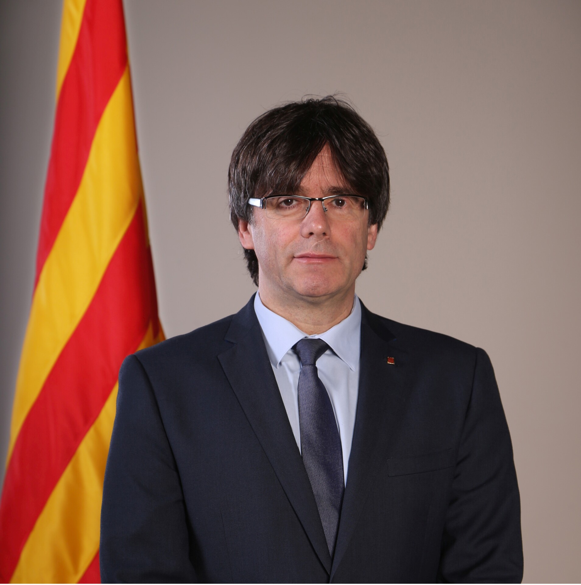 L’ancien chef du gouvernement catalan Carlos Puigdemont arrêté – Les équipements spéciaux deviennent obligatoires  #FlashInfo #TVCAT #LeJournalCatalan