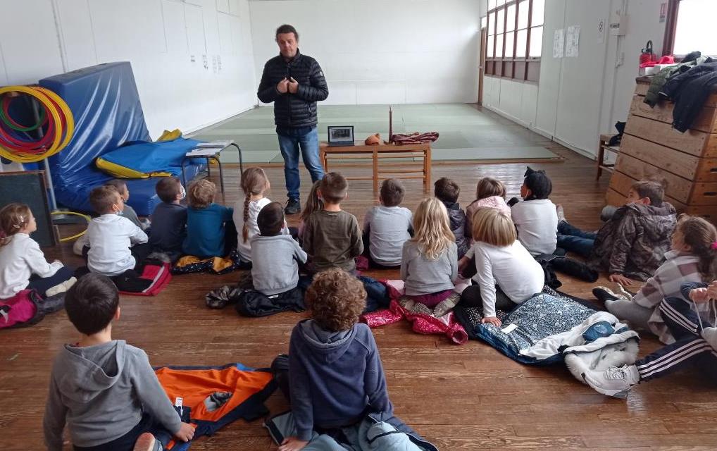 Découverte des instruments traditionnels à l’école