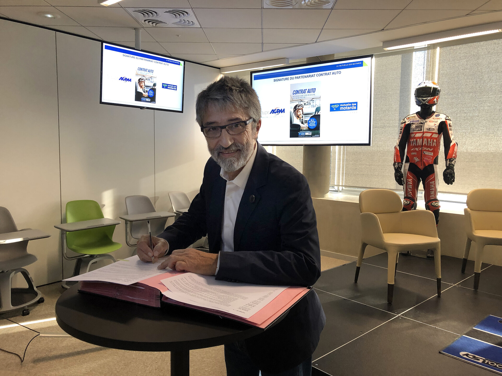 Signature d’une nouvelle convention entre la Mutuelle des Motards et le Groupe Agpm