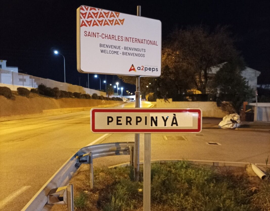 Remise en état des panneaux d'entrée de ville