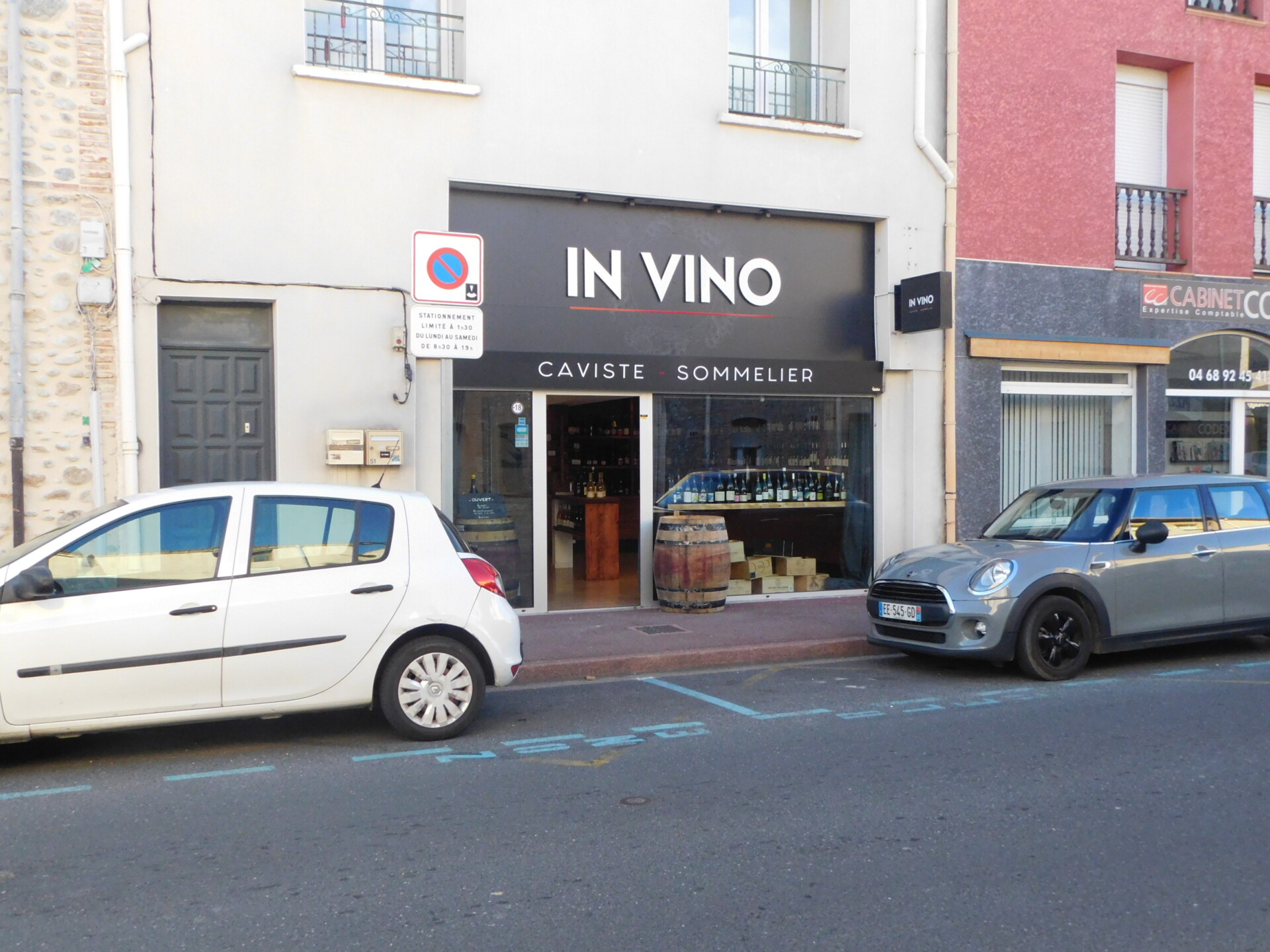 Le Soler/ Ouverture d’une cave à vins : Guillaume Thepegnier, le sommelier maître des lieux.