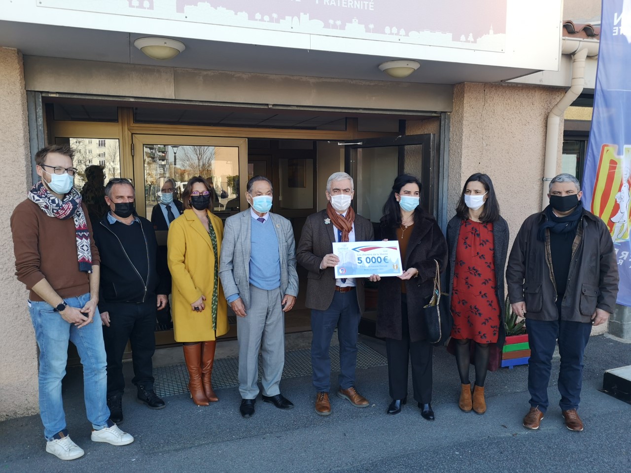 Souvenir Français/ Remise du Chèque de subvention par la ville du Perpignan