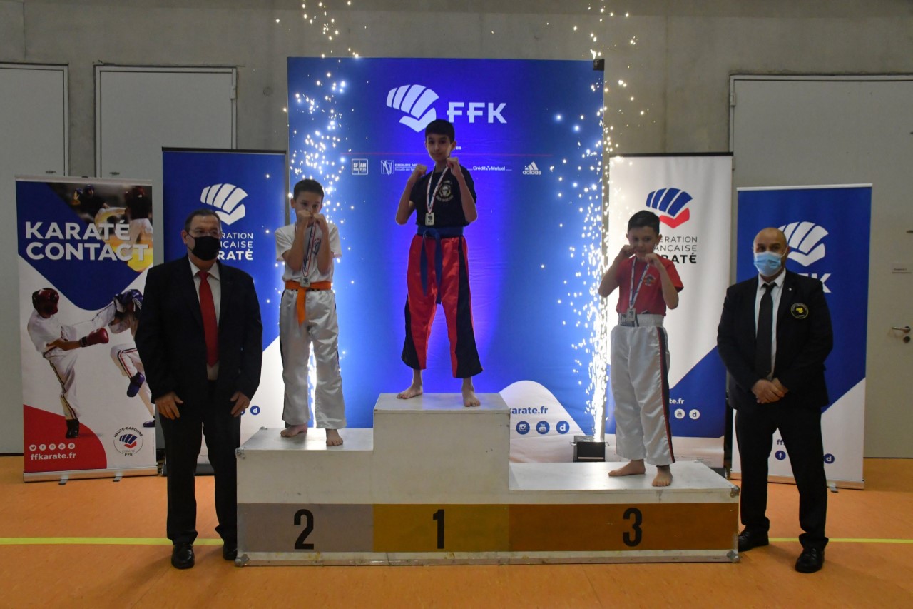 Le Perthus/ Ariel Gonzalez 12 ans vainqueur de la Coupe de France sud Karaté Semi-Contact