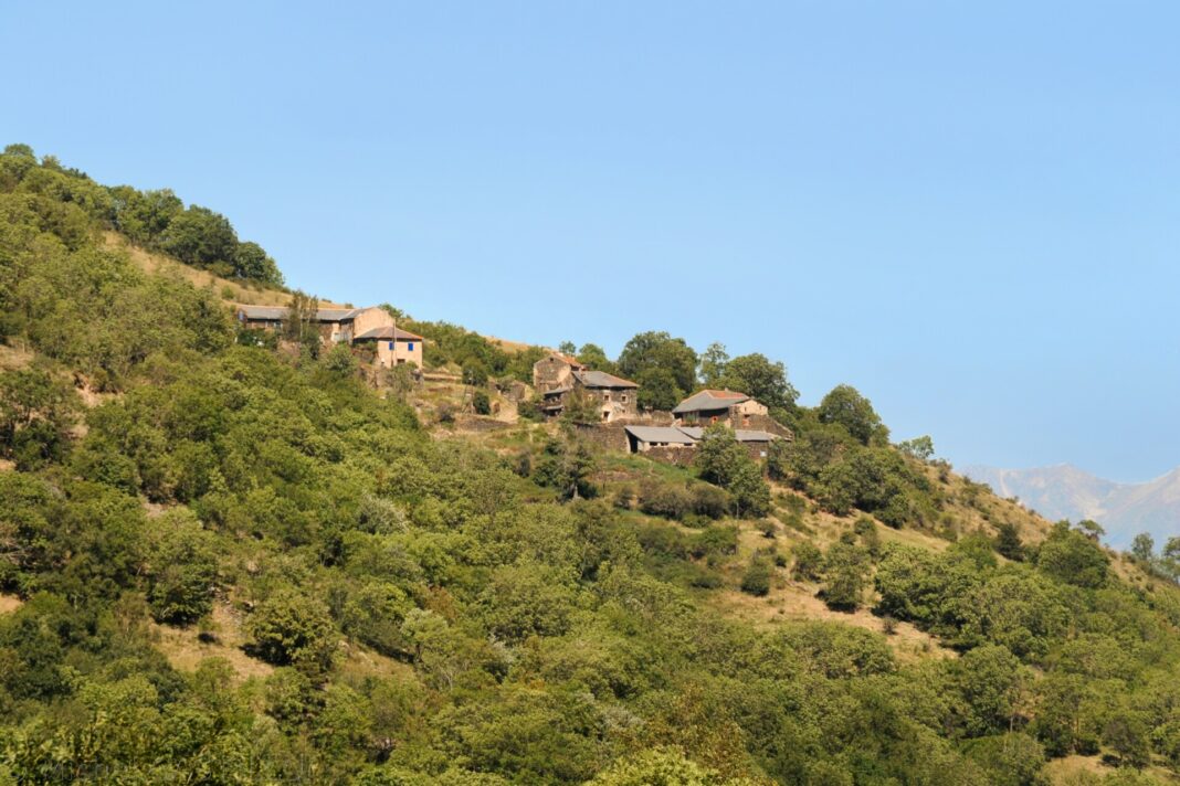 Réhabilitation de la chapelle Saint-Hilaire du Puig à Valcebollère avec l’appui du Département