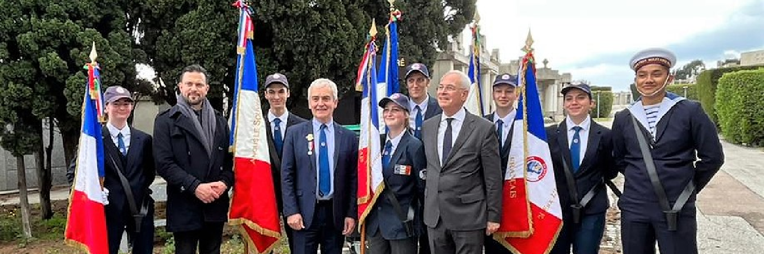 Souvenir Français/ Le Contrôleur Général S. Barcellini en visite à Perpignan