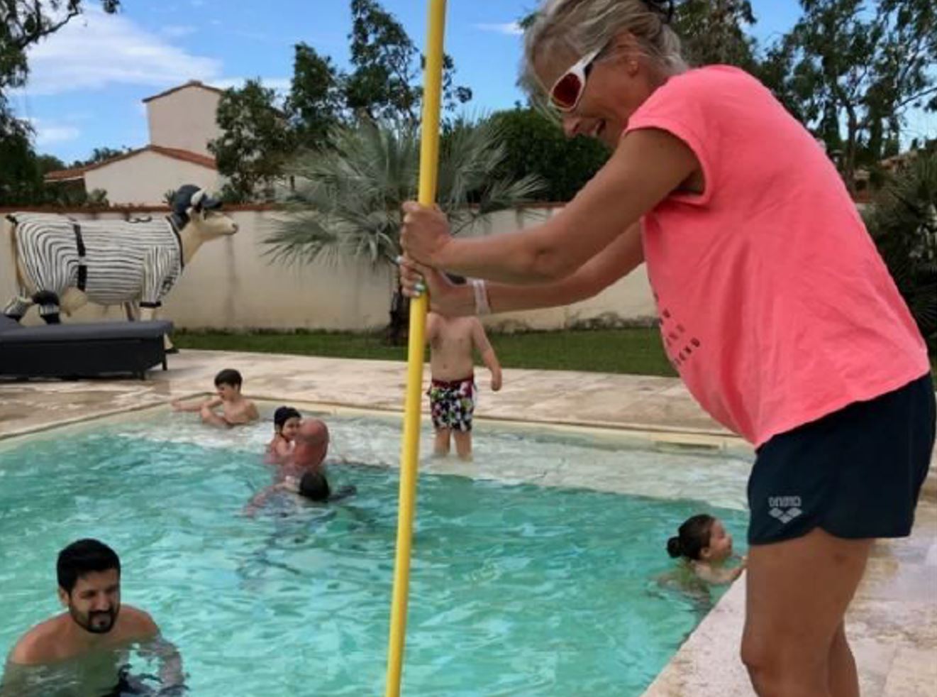 Nouvelle vague de « Stages Bleus » cet été : des piscines familiales s’ouvrent à l’apprentissage de l’aisance aquatique !