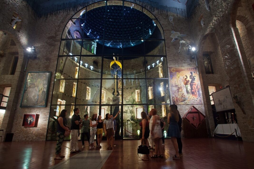 Tornen les Nits al Teatre-Museu Dalí de Figueres
