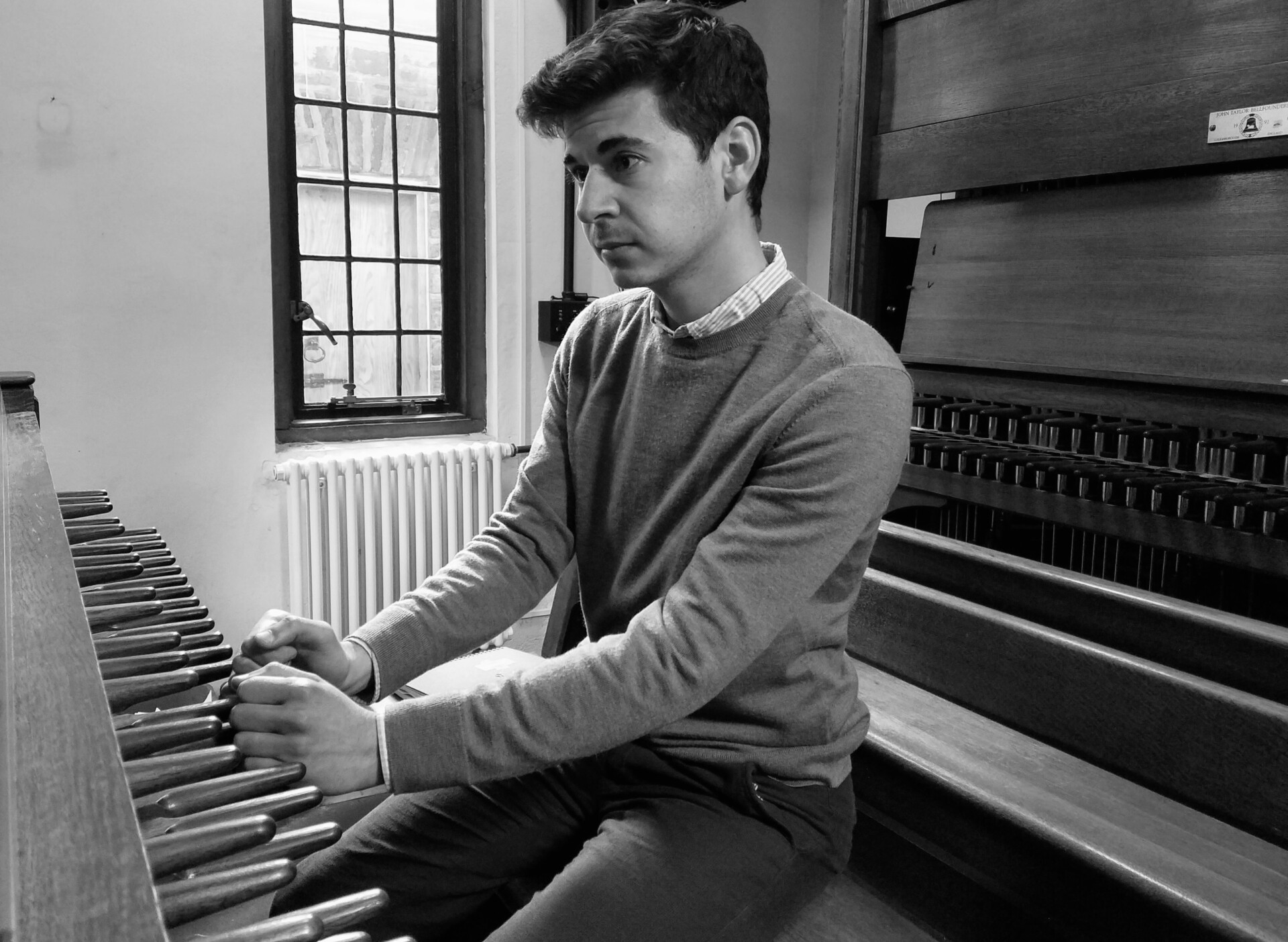 Pour le cinquieme concert de cette saison, ce mercredi 10 août à 18 heures, c'est Tom Gurin, carillonneur américain, qui fera résonner les 46 cloches de l'ensemble campanaire Amédée Bollée.