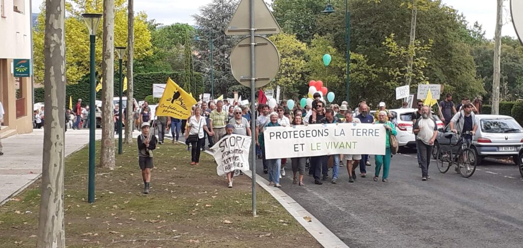 Grand succès pour la manifestation « Protégeons la Terre et le Vivant » à Céret