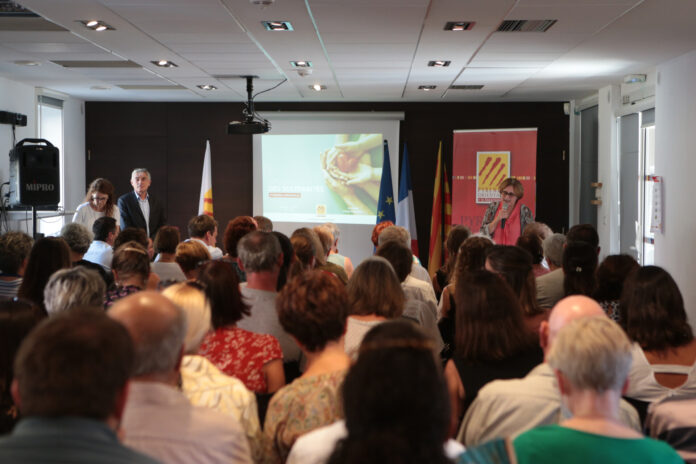 A Perpignan, Hermeline Malherbe, Présidente du Département a introduit les échanges entre élus et professionnels pour proposer des actions sociales toujours plus efficaces.