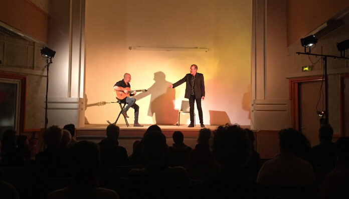 C'est tout le travail de la Fédération des Foyer Ruraux que d'apporter la culture partout et jusque dans les villages. Ainsi hier soir, c'est au foyer rural de Montner qu'avait lieu la représentation de «La Fratrie de Pitou» avec Olivier Martinez et Wilfried Delahaie.