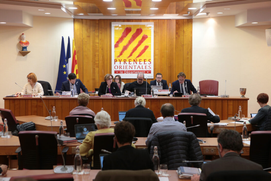 Session du Conseil Départemental des Pyrénées Orientales - Ho