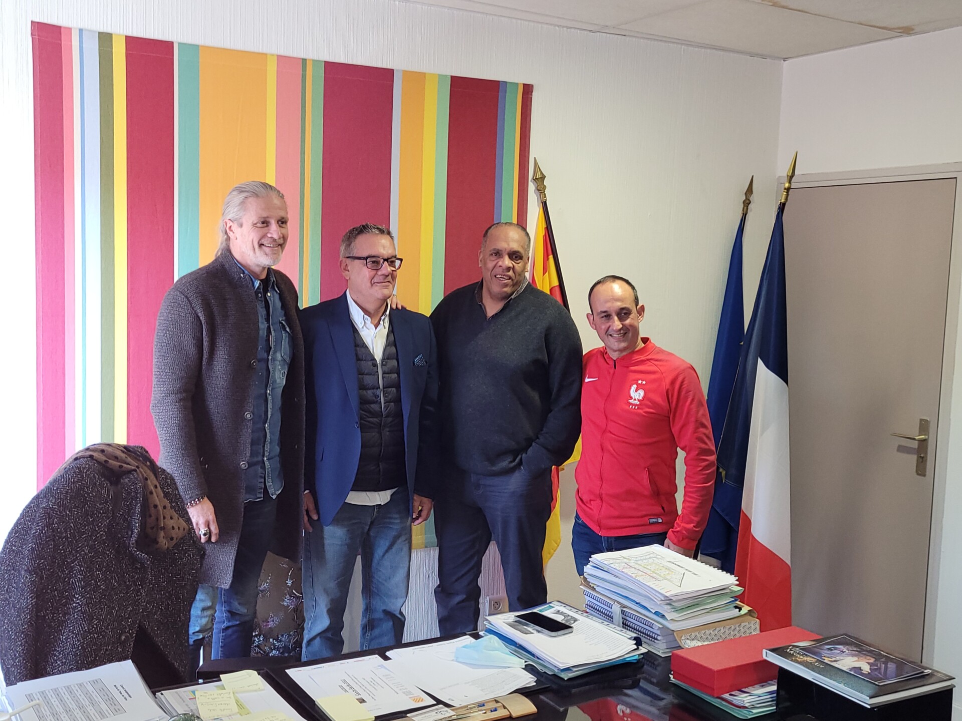 Rencontre de deux jeunes sportifs footballeur avec Emmanuel Petit et Luc Sonor à Palau del Vidre