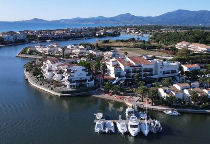 ROUSSILLHOTEL / Une nouvelle offre d'hébergements 5* pour L'Île de la Lagune à Saint-Cyprien