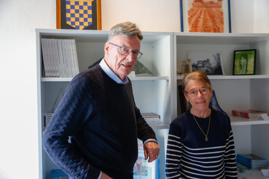 TEXTE GOIGS DELS OUS Francis Clique et Gisèle Gayraud, président et vice-présidente des APCM A Canet, les Goigs dels ous font renaître une tradition catalane