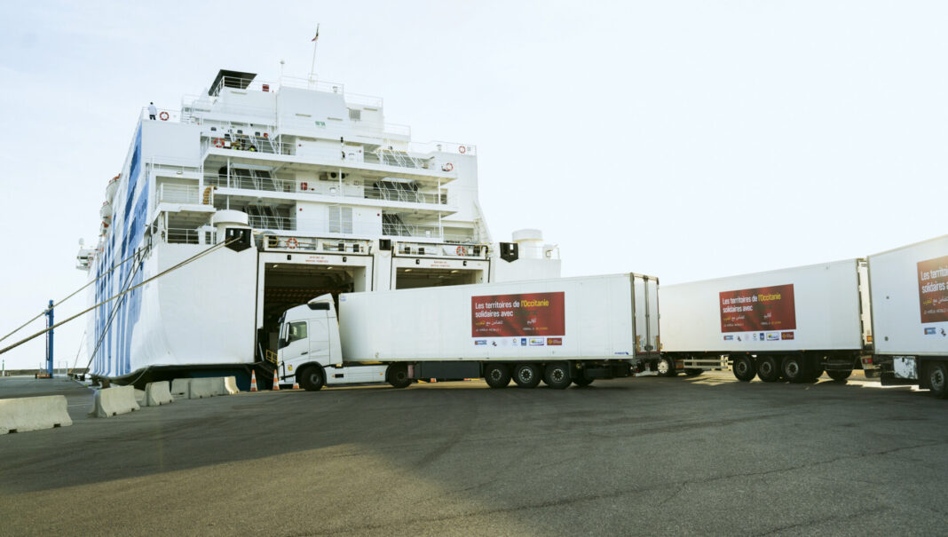 Embarquement_convoi_humanitaire_Maroc1 Un convoi humanitaire quitte le port de Sète à destination du village marocain Aghbalou