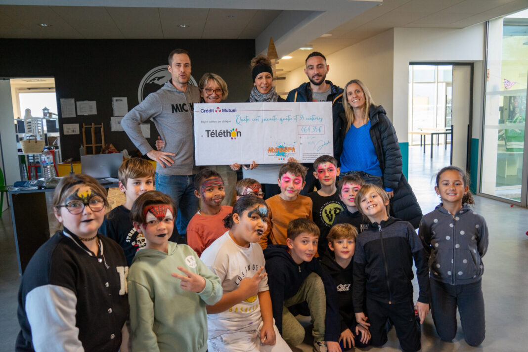 Remise chèque téléthon-8 Les enfants et adolescents Solérien s’engagent pour le Téléthon