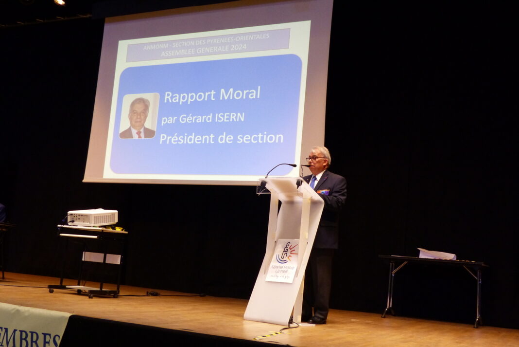 Le président de l'ANMONM 66 Gérard Isern développe le rapport moral