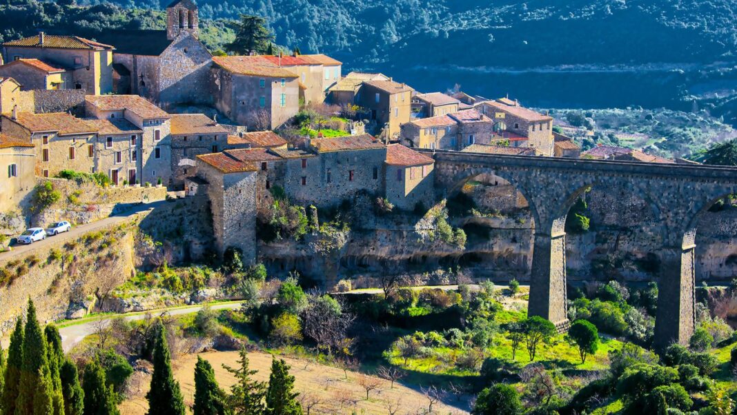 Ce village de 85 habitants qui attire les passionnés d'histoire de toute l'Europe Ce village de 85 habitants qui attire les passionnés d'histoire de toute l'Europe