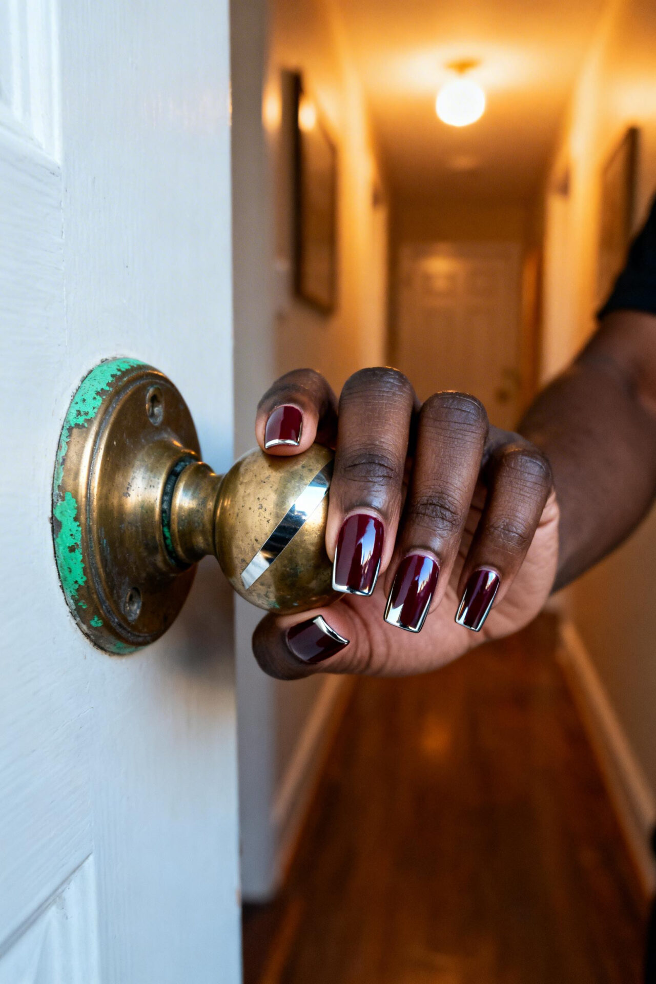 Neutral Cat Eye Nails - burgundy square chrome