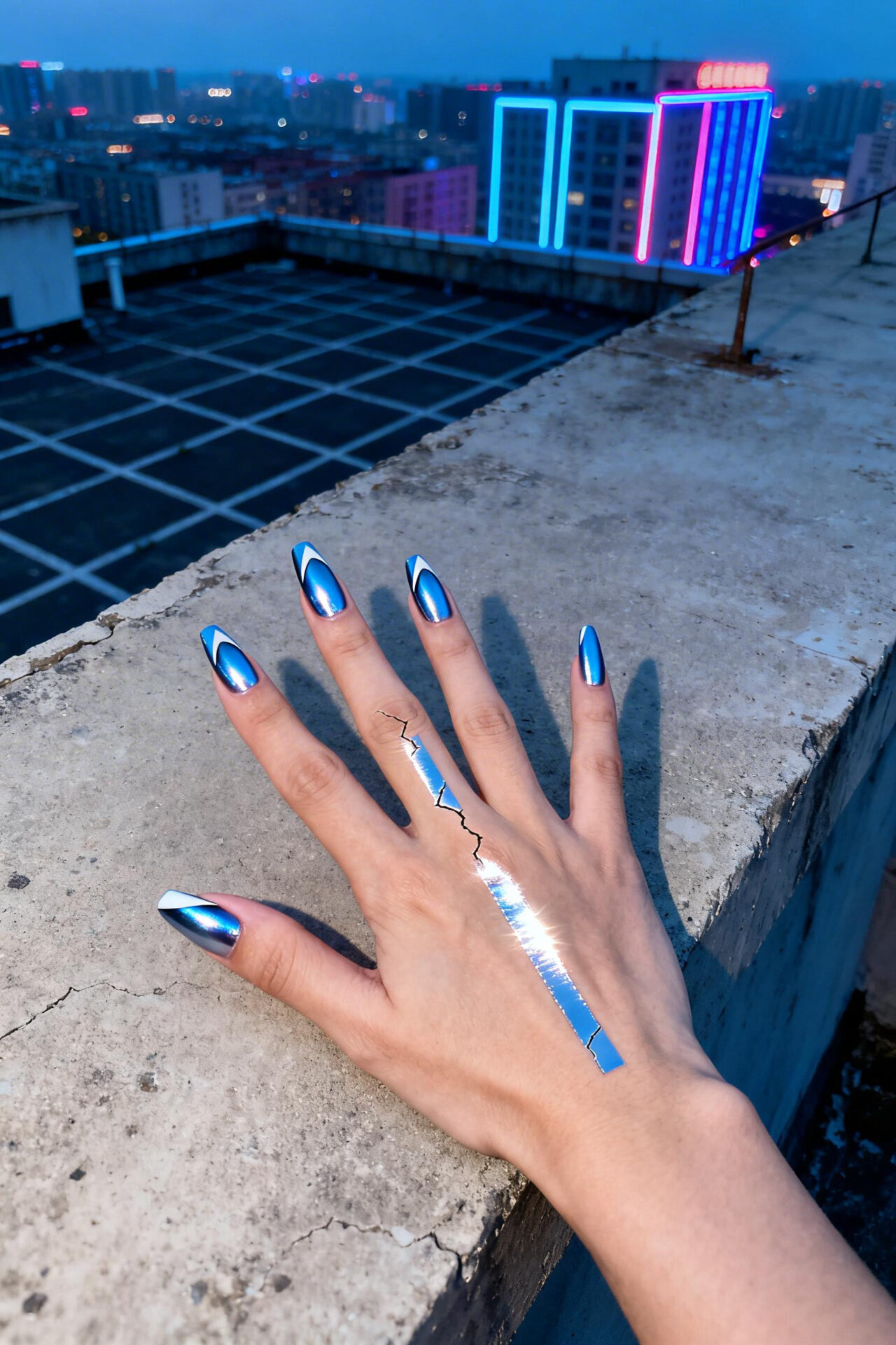 Cat Eye French Tip glacier blue chrome