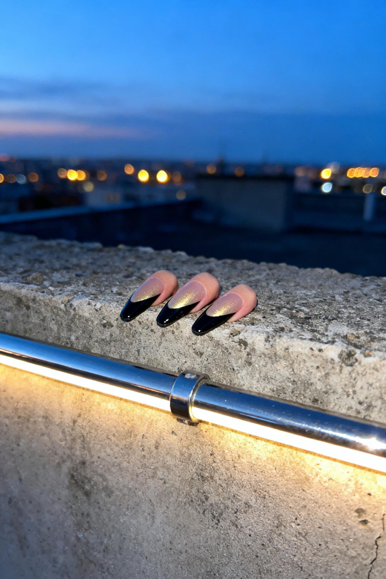 Gold Cat Eye Nails champagne gel polish glossy