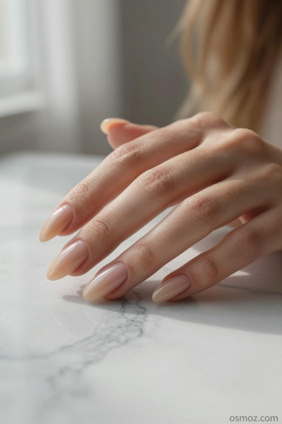 Nude Almond Nails champagne rose