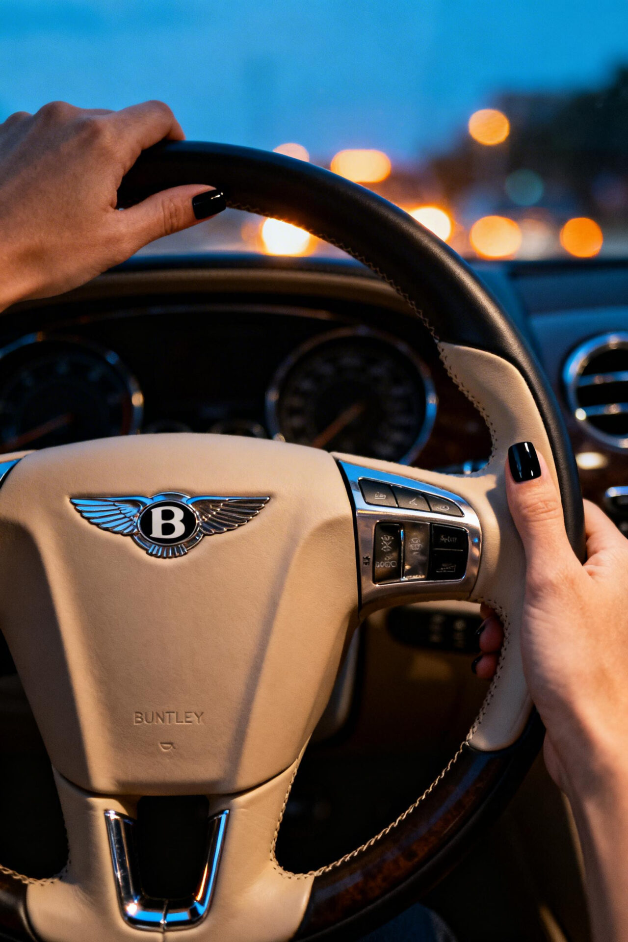 Simple Short Nails - matte black