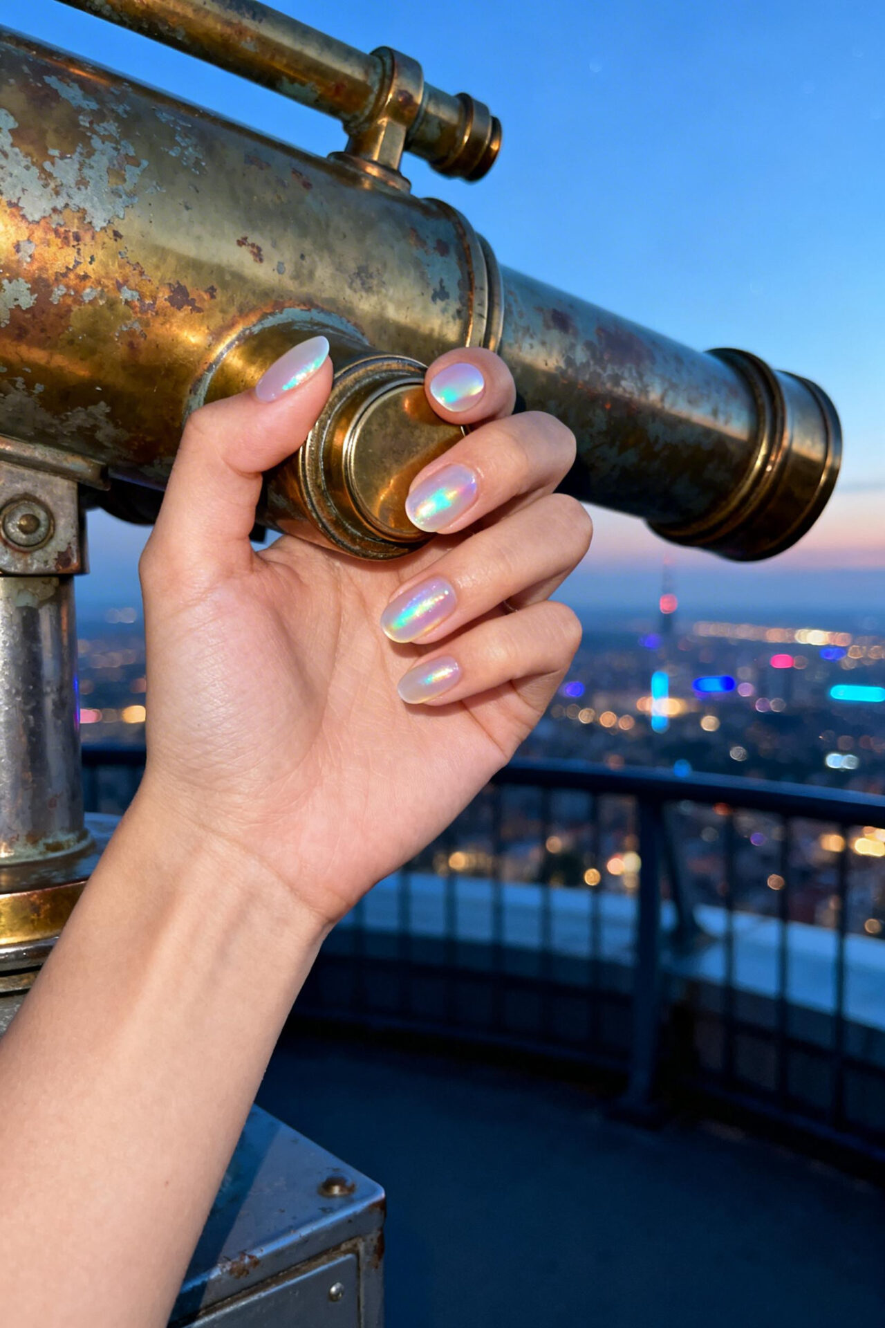 Aura Nails - pearl shimmer ethereal