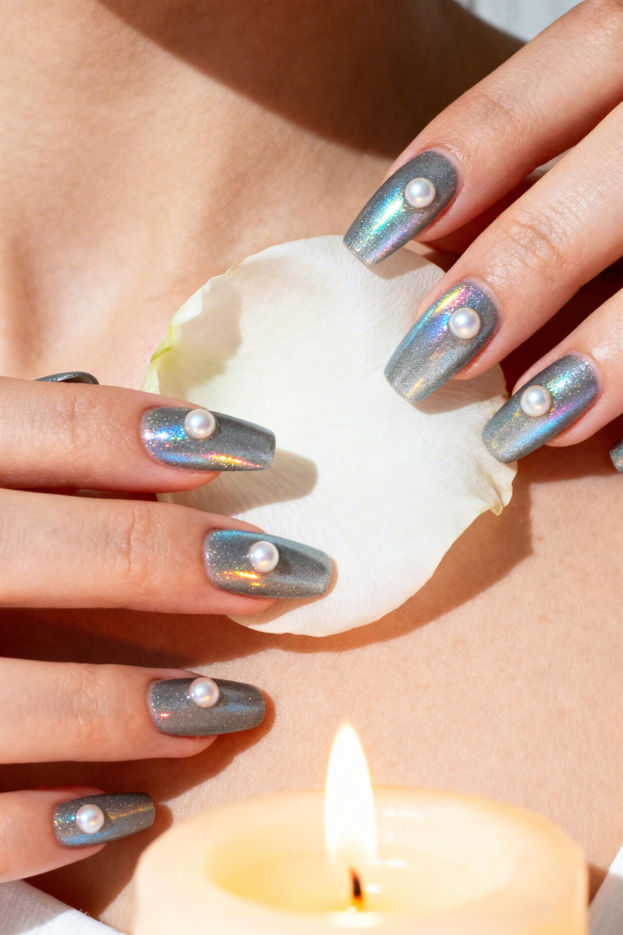 Aura Nails With Design - steel shimmer coffin