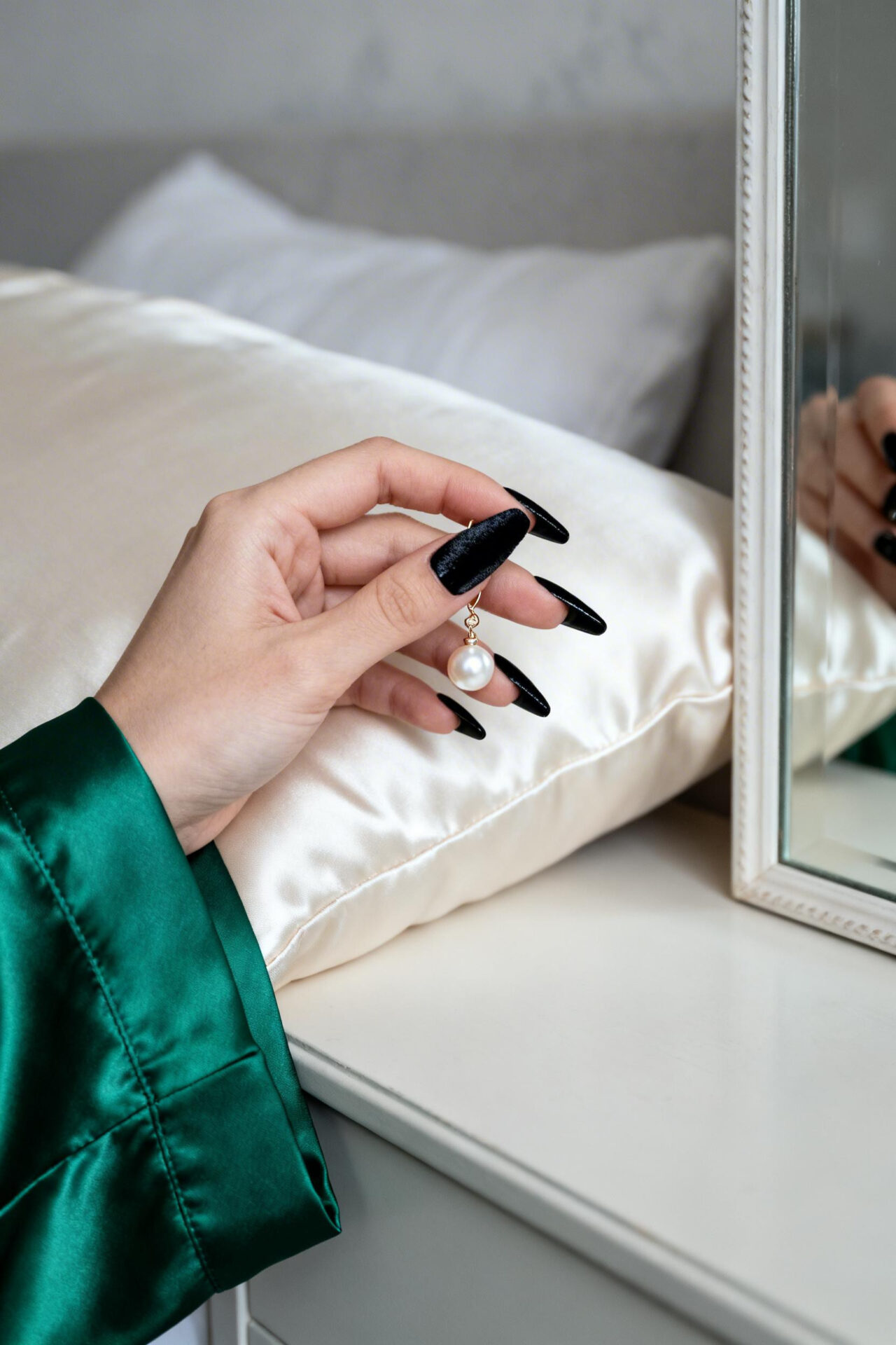 Nails Ideas For Prom - black coffin design