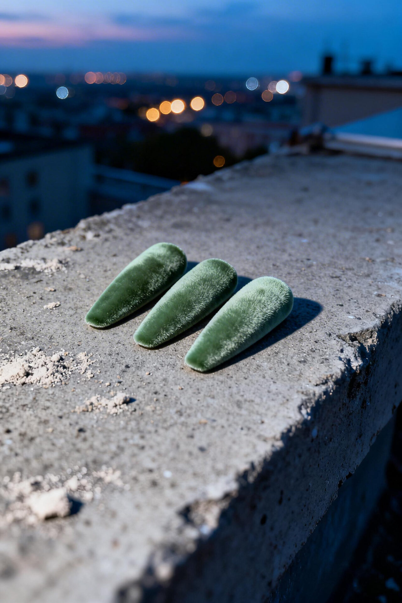 Green Aura Nails - emerald matte coffin