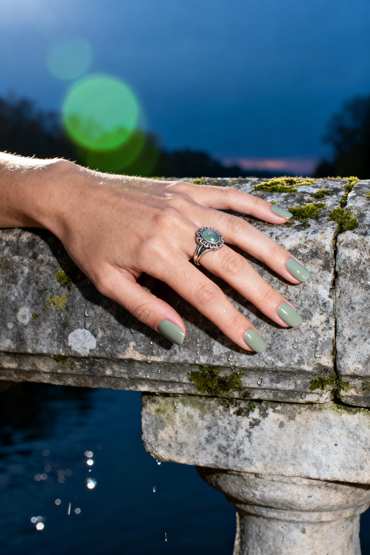 Bright Aura Nails - sage squoval